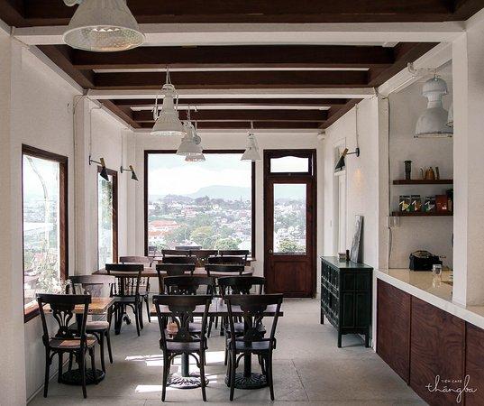 Tiem Cafe Thang 3
